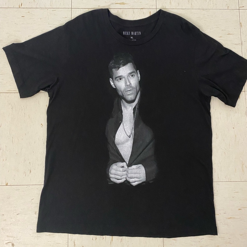 2020 Ricky Martin Movimiento Tour Shirt